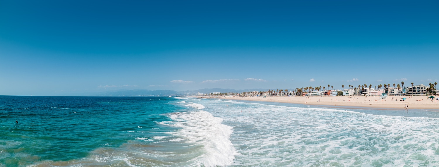 ocean coastline in Los Angeles